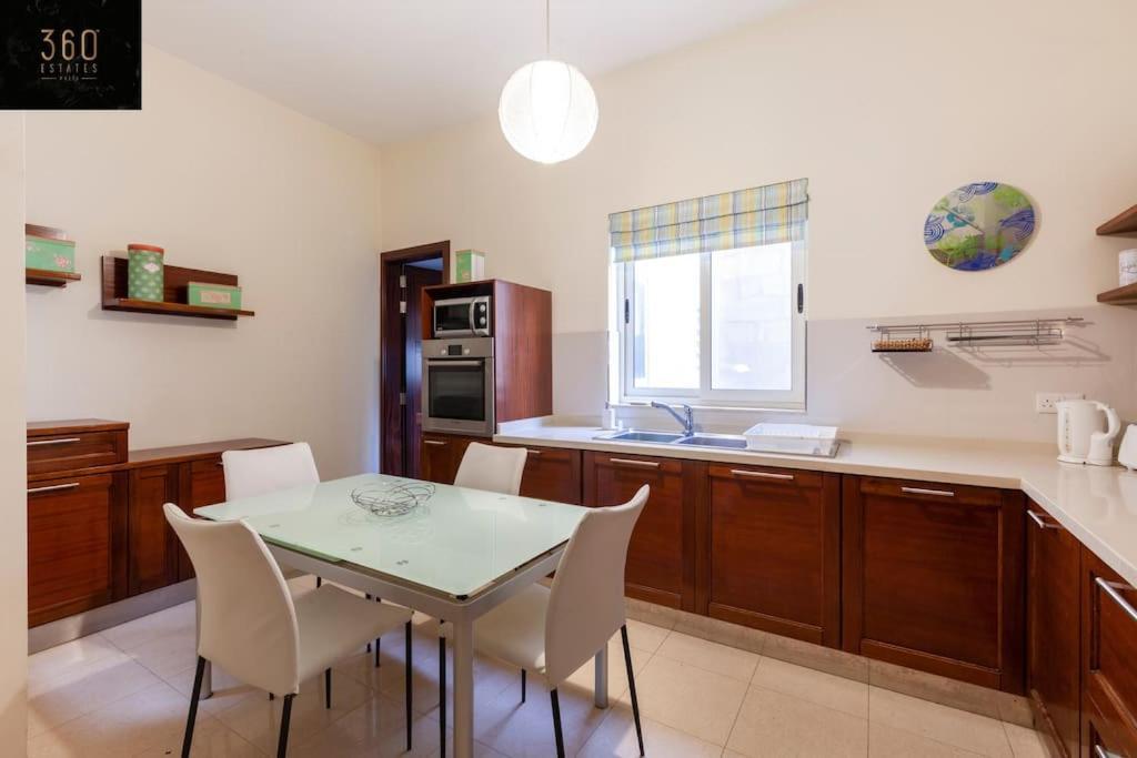 Beautiful, Typical Maltese 4Br Home With Roof Top By 360 Estates Σλιέμα Εξωτερικό φωτογραφία