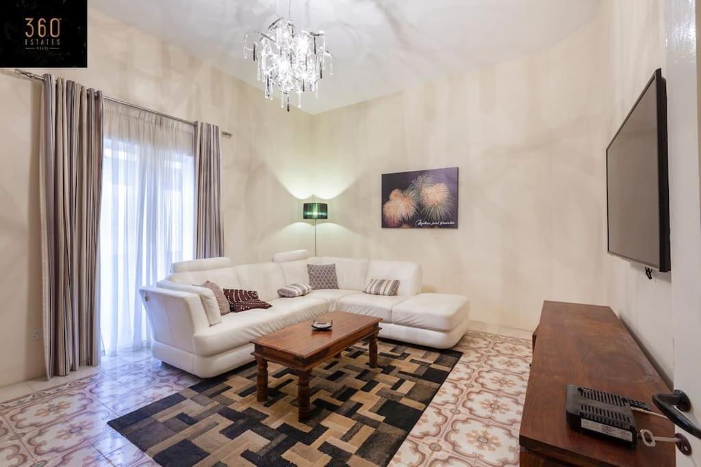Beautiful, Typical Maltese 4Br Home With Roof Top By 360 Estates Σλιέμα Εξωτερικό φωτογραφία